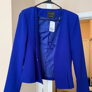 Royal blue blazer! cuteeee!